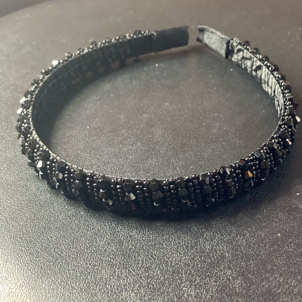 ⭐️SOLD⭐️Crystal beaded headband - Black Crystal beautiful